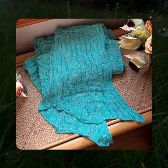 Knit Mermaid Tail Blanket - Picture 1 of 1